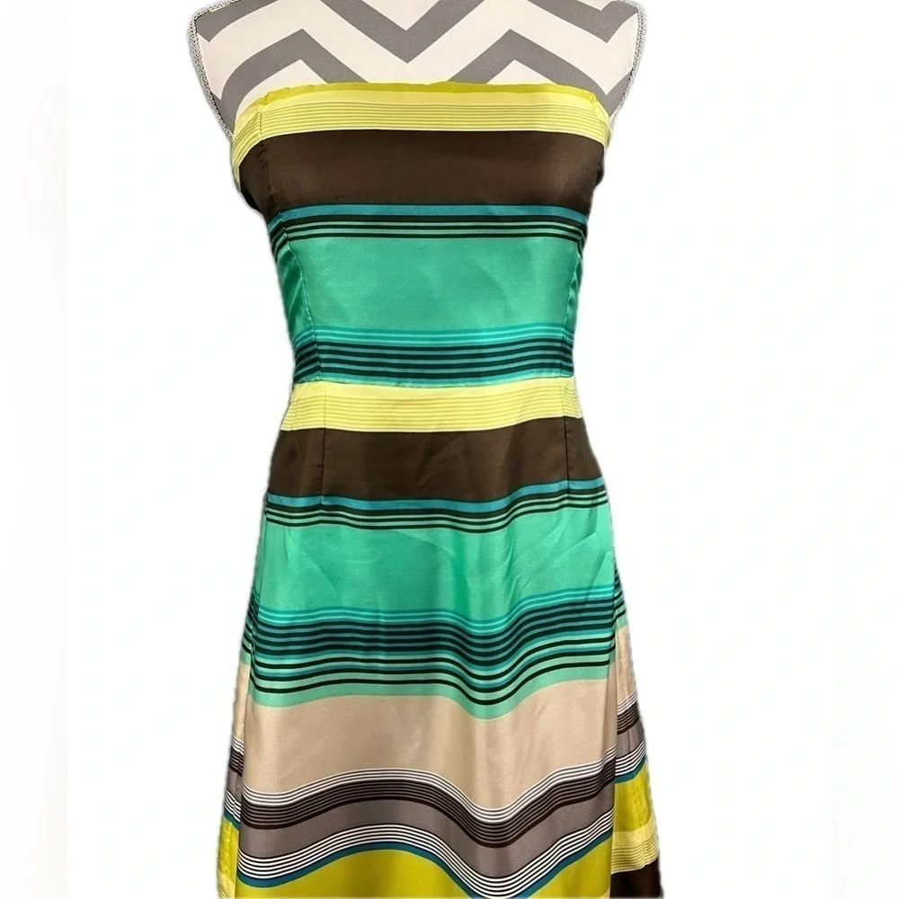 Banana Republic Silk Strapless Striped Dress - Size 4 - Picture 3 of 10